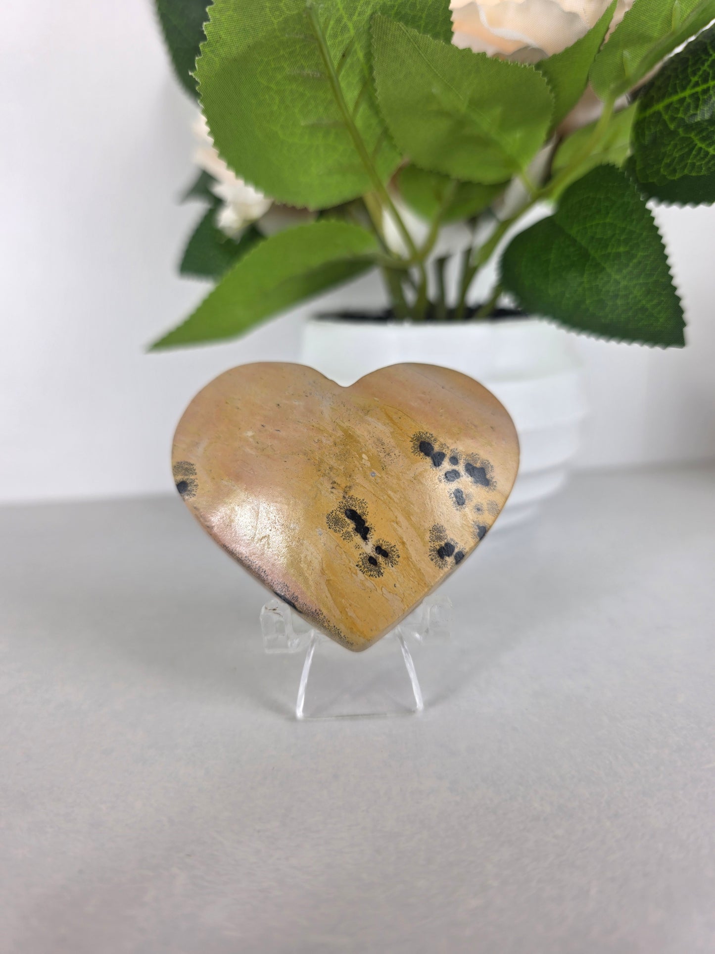 Picture Jasper heart carving
