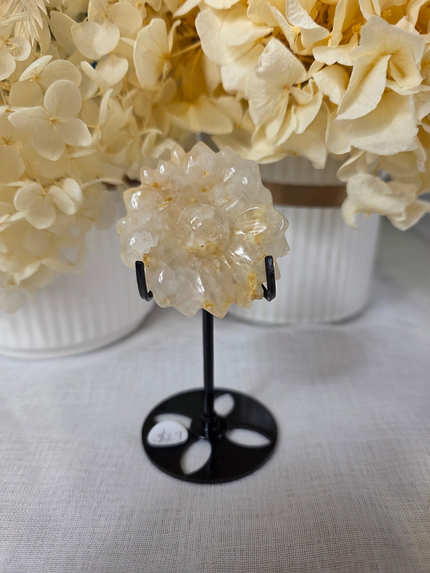 Fire Quartz daisy carving