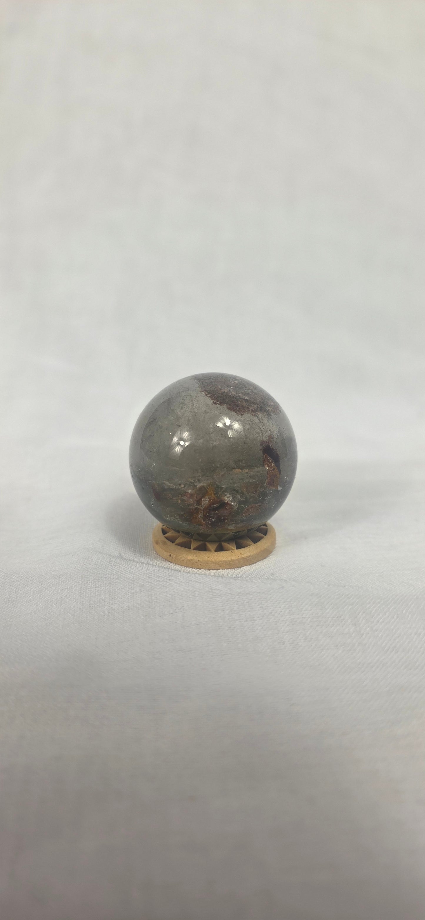 Garden quartz sphere