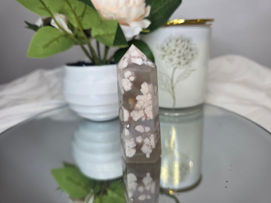 Flower agate tower