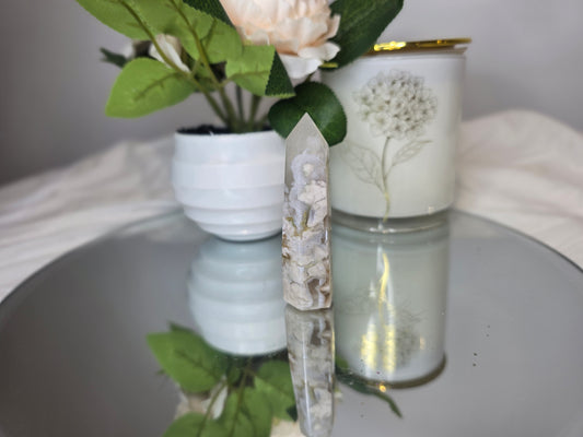 Flower agate tower