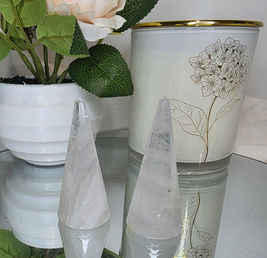 Clear quartz ring holders