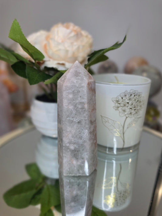 Green Amethyst Flower Agate tower