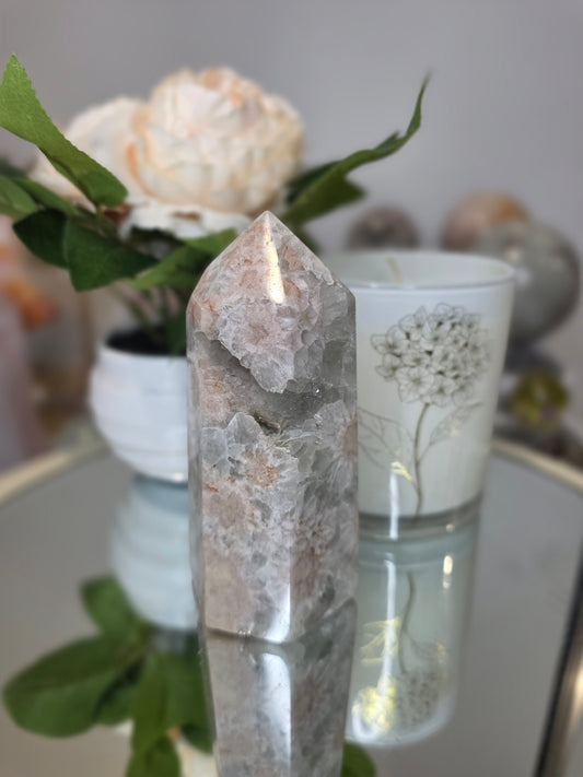 Green Amethyst Flower Agate Tower