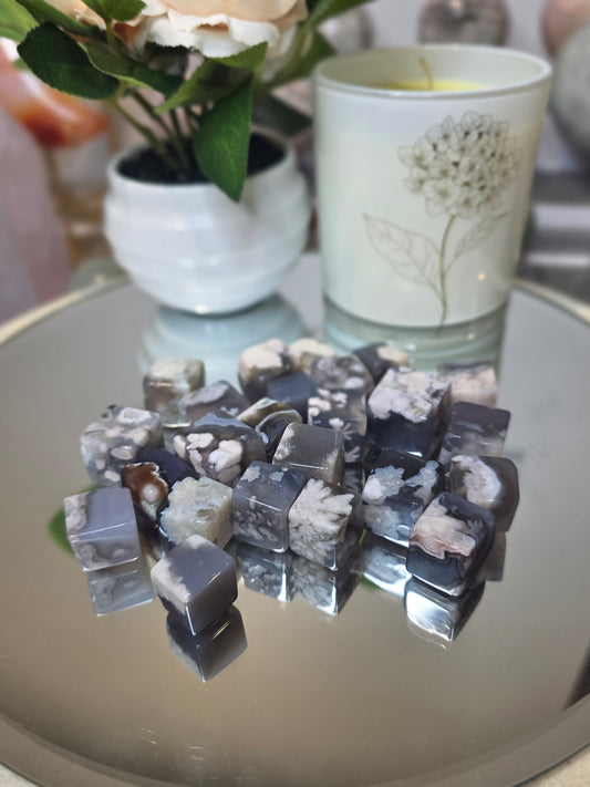 Black Flower Agate cube