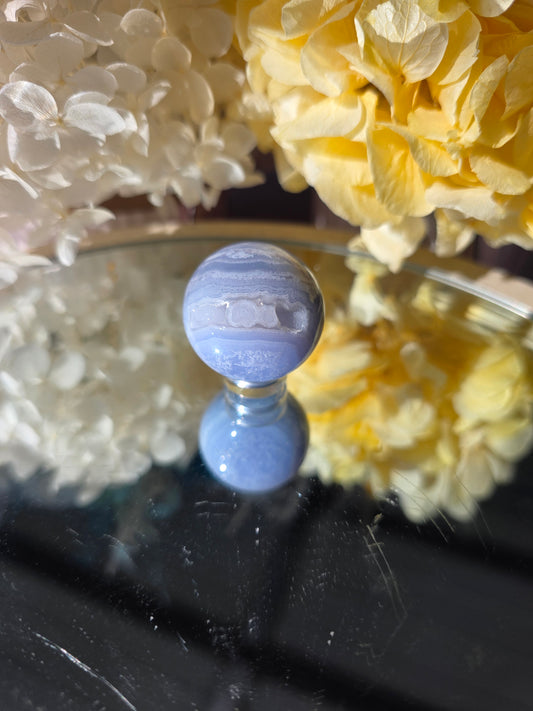 Blue lace sphere