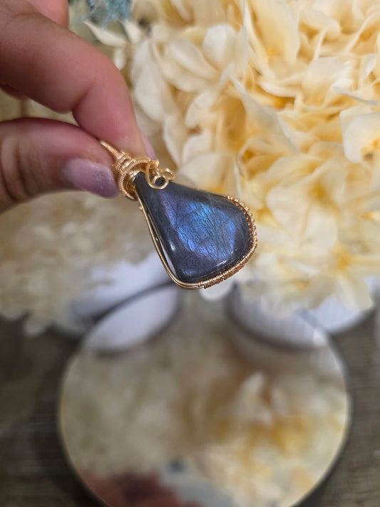 Labradorite Pendant