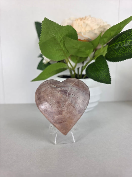 Picture Jasper heart carving