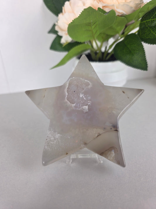 Druzy agate star carving