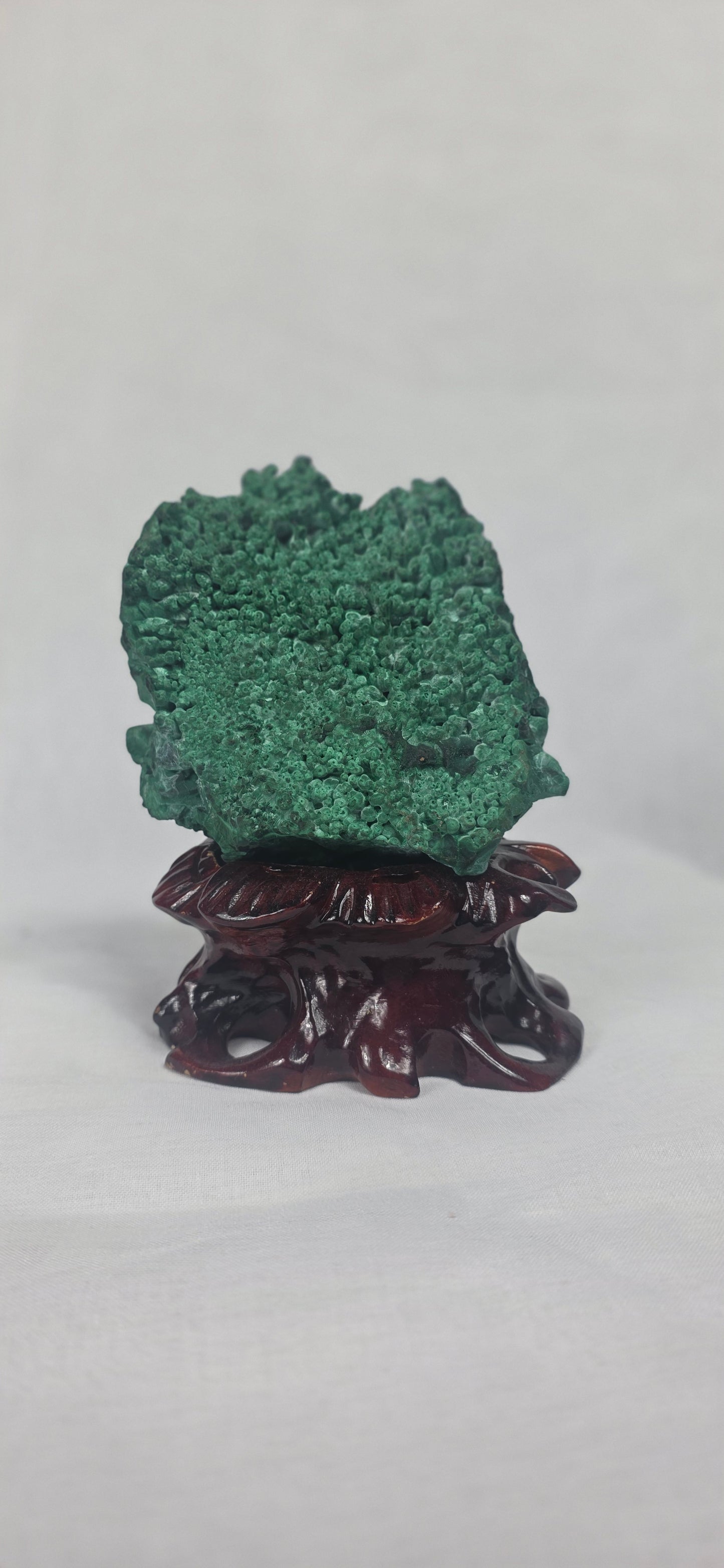 Raw malachite specimen
