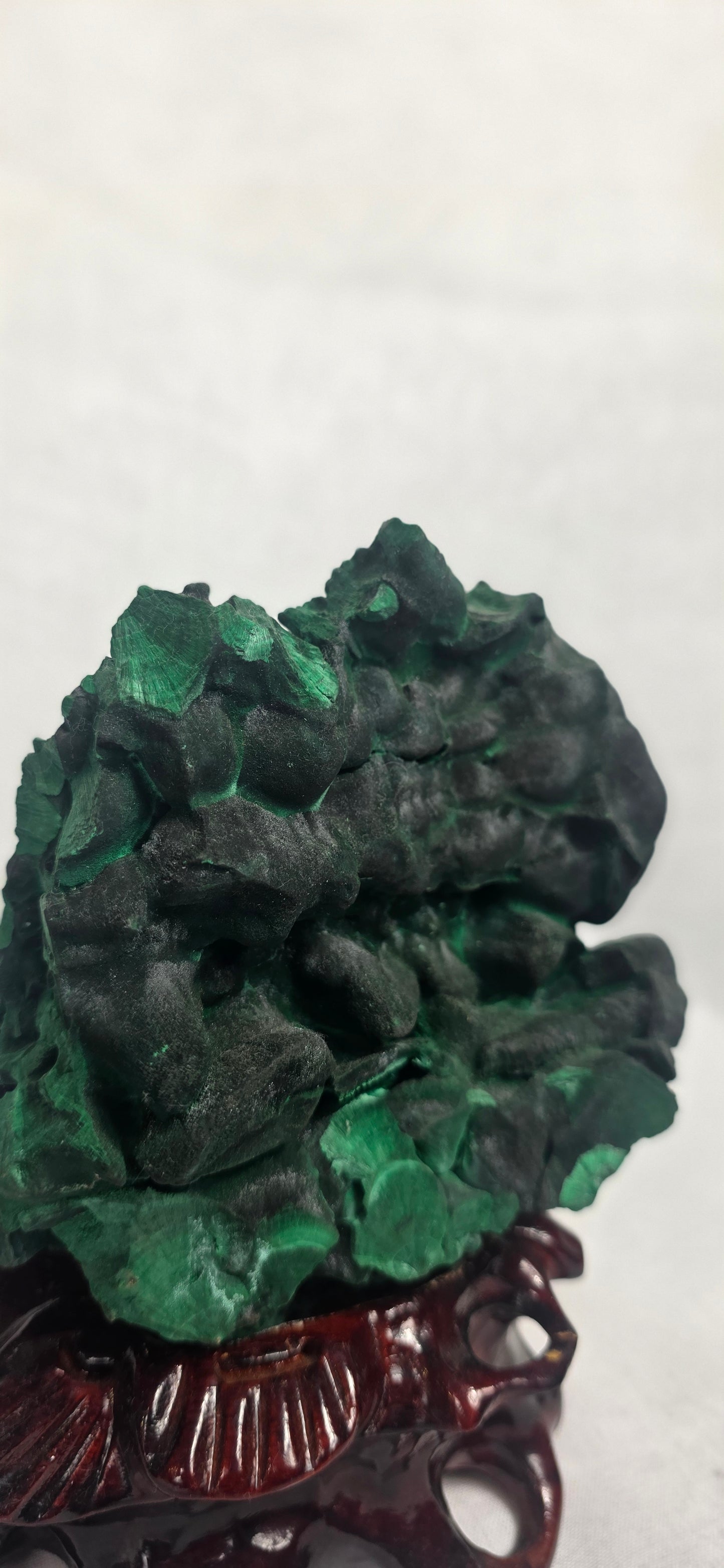 Raw malachite specimen